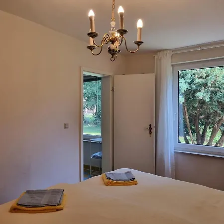 Altes Forsthaus Loewitz - Entspannen In Laendlicher Ruhe Apartment Niederdorla